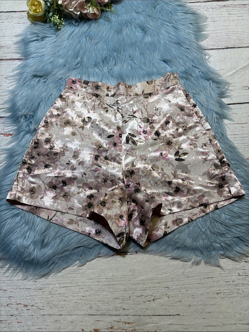 LC Lauren Conrad Runway Collection Tapestry High Waist Shorts sz 6